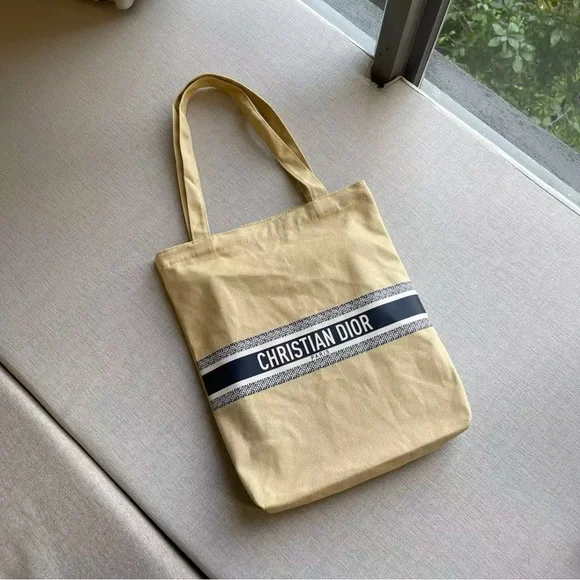 Christian Dior Yellow Canvas Tote Bag – VIP Beauty Gift - Picture 6 of 10